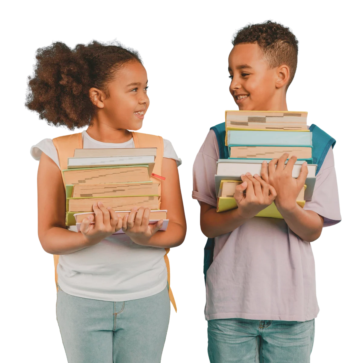 Zwei Kinder mit Schulbüchern